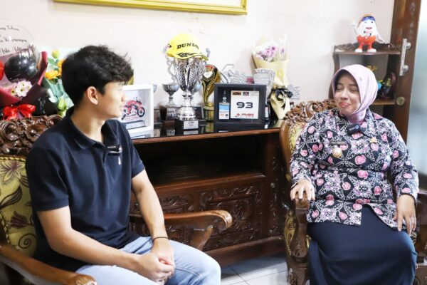 Pulang dari Spanyol, Fadilah Arbi Aditama Dapat Kunjungan Wakil Bupati