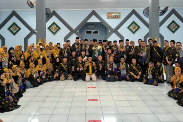 Manfaatkan Liburan Sekolah, Para Guru Kemenag Purworejo Lakukan Ibadah Umrah