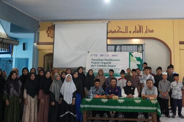 Gelar Pelatihan Pengolahan Limbah Dapur, Panti Asuhan Muhammadiyah Purworejo Siap Jadi Pionir Perubahan