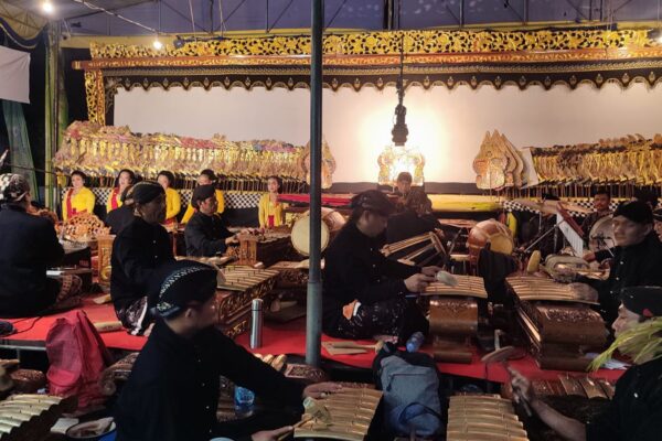 Puncak Merti Bumi, Kelurahan Doplang Purworejo Gelar Wayang Kulit