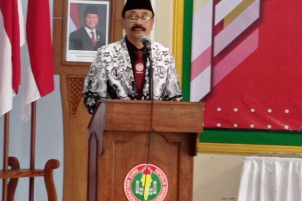 Kembali Terpilih Jadi Ketua PGRI Purworejo secara Aklamasi, Irianto Gunawan Kenang Kerja Guru Saat Covid