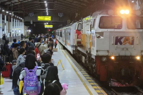 Kwartal I, KAI Daop 5 Catat Volume Penumpang Tertinggi di Bulan April