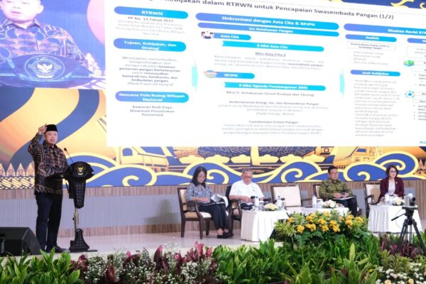 Jadi Pembicara di Pra Rakor BPK, Menteri Nusron Tegaskan Tanah adalah Fondasi Ketahanan Pangan