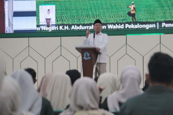 Terjunkan 500 Mahasiswa KKN Tematik, Menteri ATR/BPN: Tuntaskan Sertipikasi Aset Umat