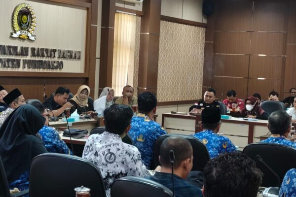 DPRD Purworejo Fasilitasi Audiensi Pihak SMPN 3 dan 13 dengan Wali Murid, Soroti Isu Pungutan Sekolah